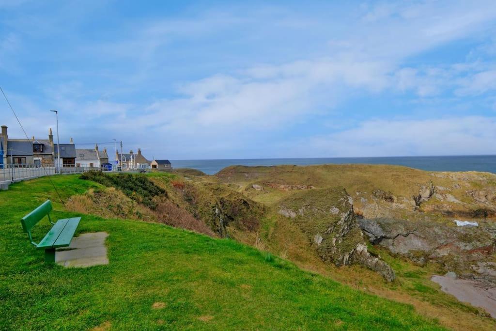 Cliff Top Cottage With Sea Views Portknockie Zewnętrze zdjęcie